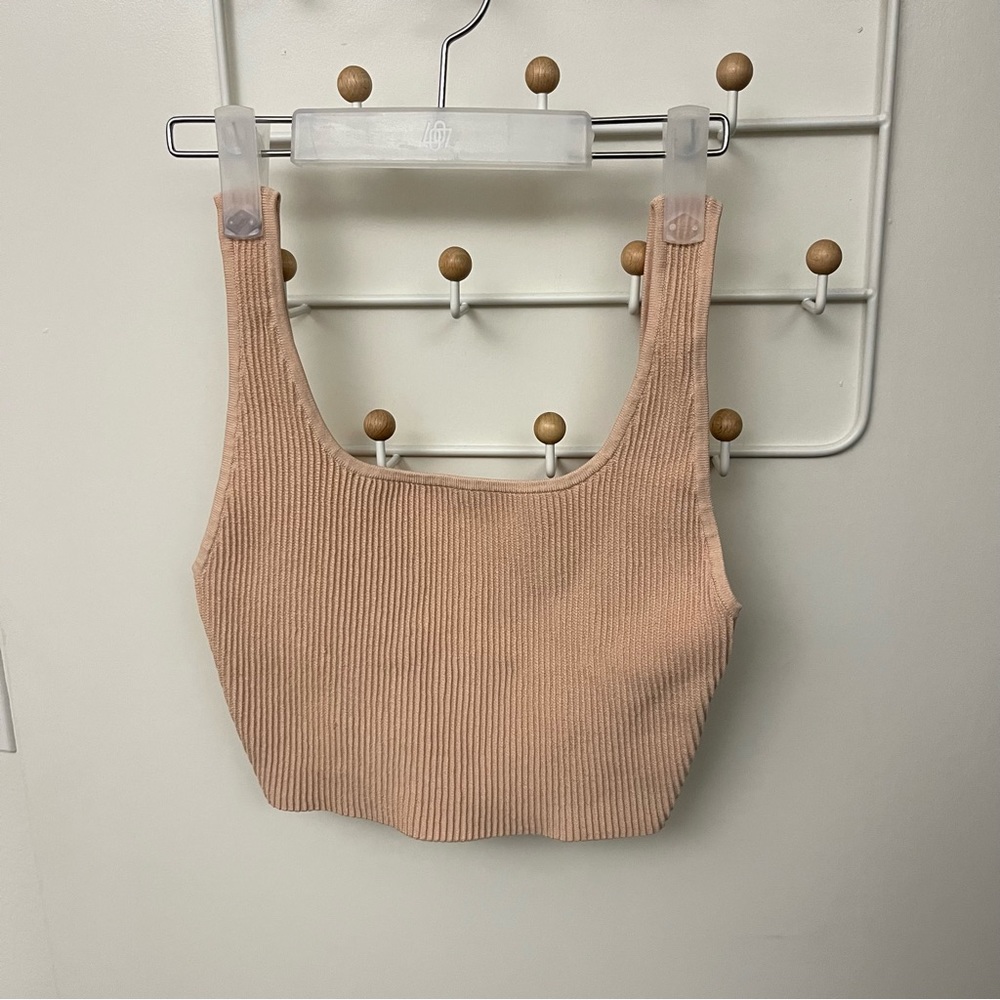 Aritzia babaton knit square neck cropped tank